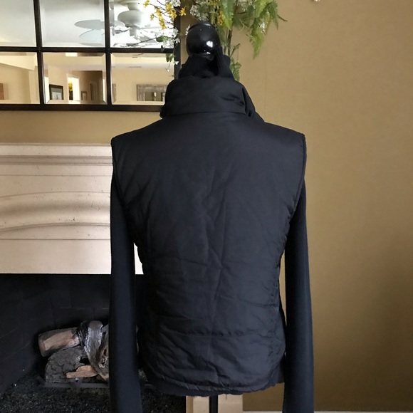 Club Voltaire vest - Picture 8 of 12